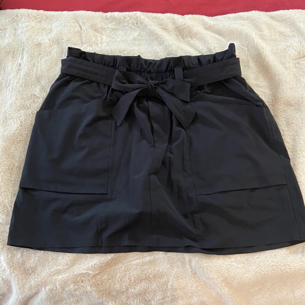 Athleta Skyline Skort in Black - Size 8